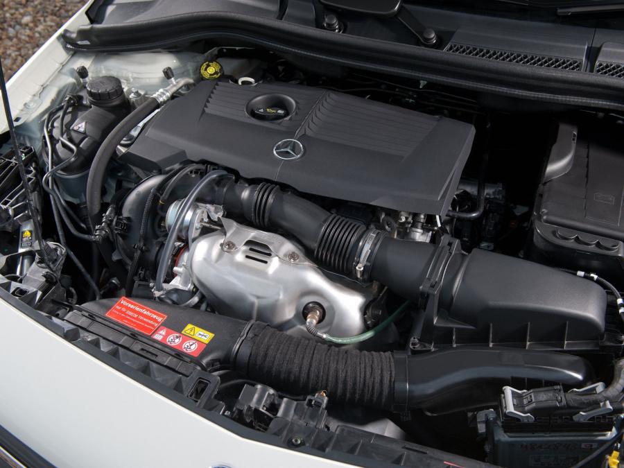  Mercedes-Benz B200 BlueEFFICIENCY 2012 года  (UK) (фото 5 из 14)